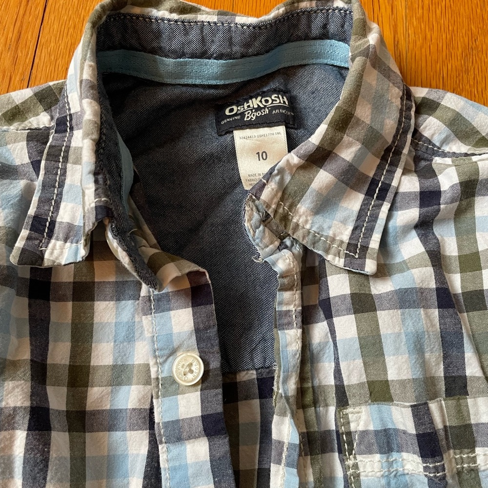 Boys’ L/S button down size 10
